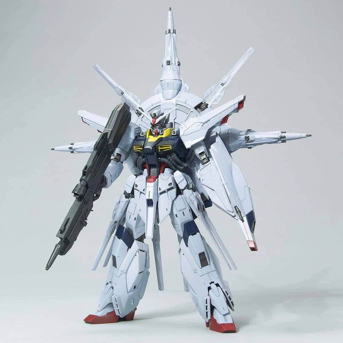 Bandai MG 1/100 Providence Gundam - Image 3