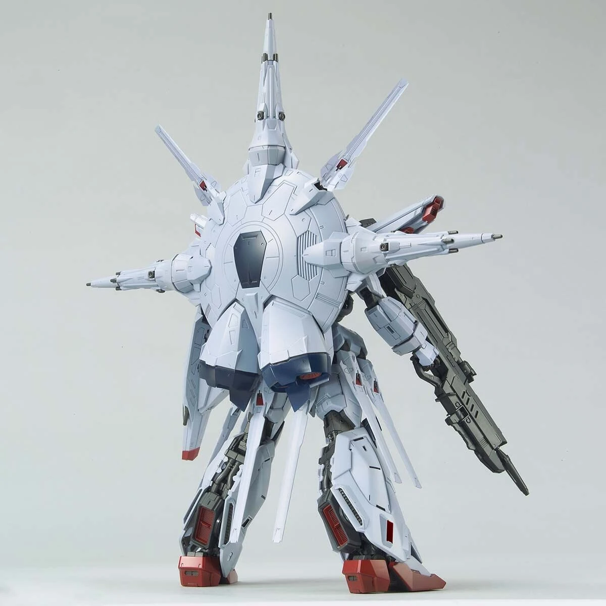 Bandai MG 1/100 Providence Gundam - Image 4