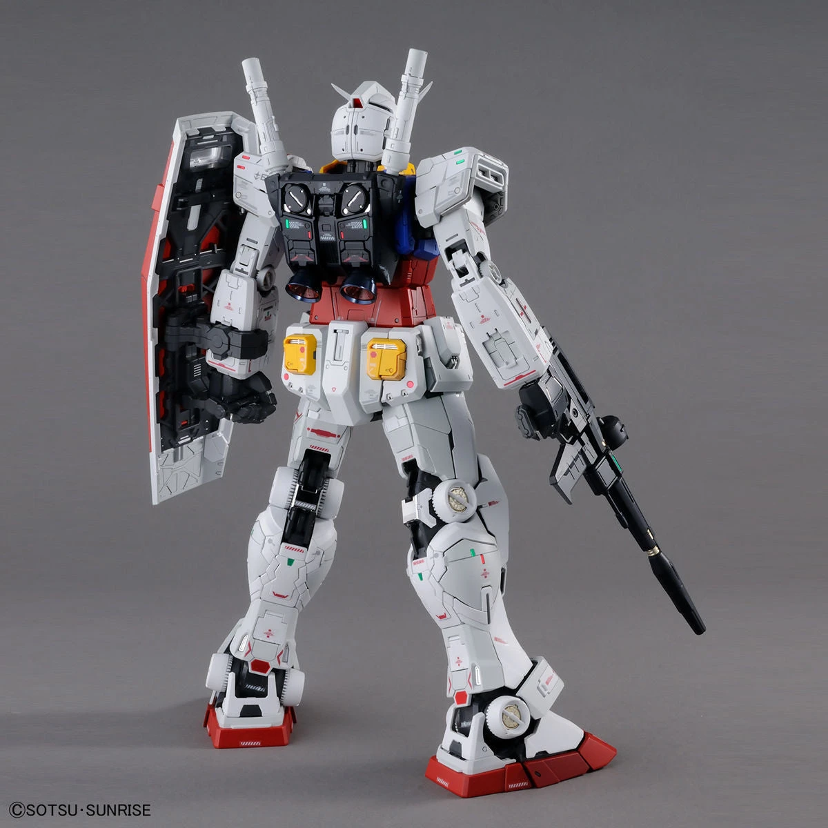 Bandai PG 1/60 Rx-78-2 Unleashed 2.0 - Image 4