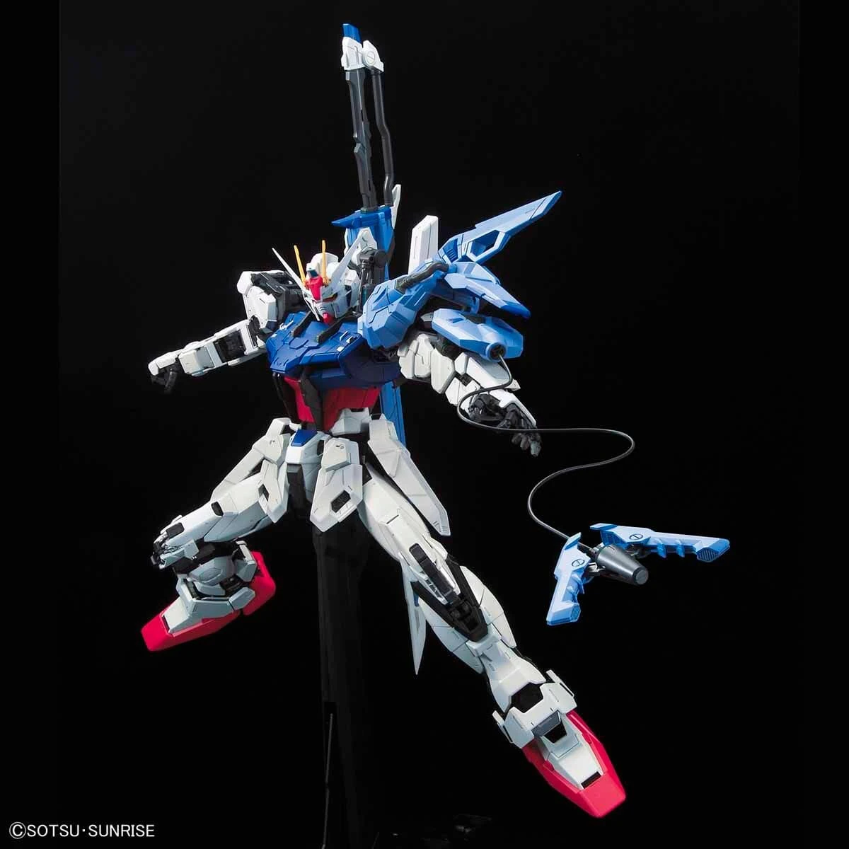 Bandai PG 1/60 Perfect Strike Gundam - Image 14