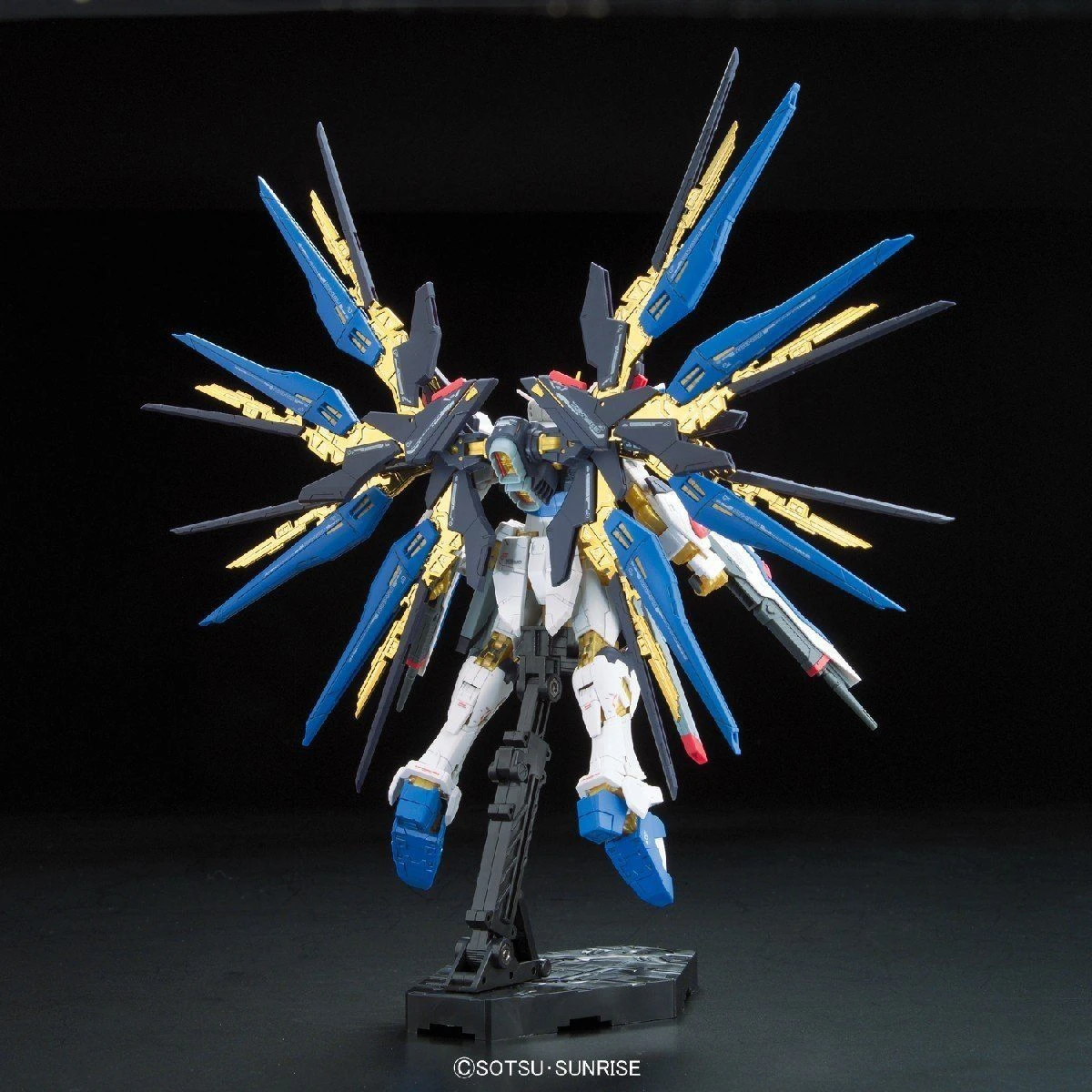 Bandai RG 1/144 #14 Strike Freedom Gundam - Image 11