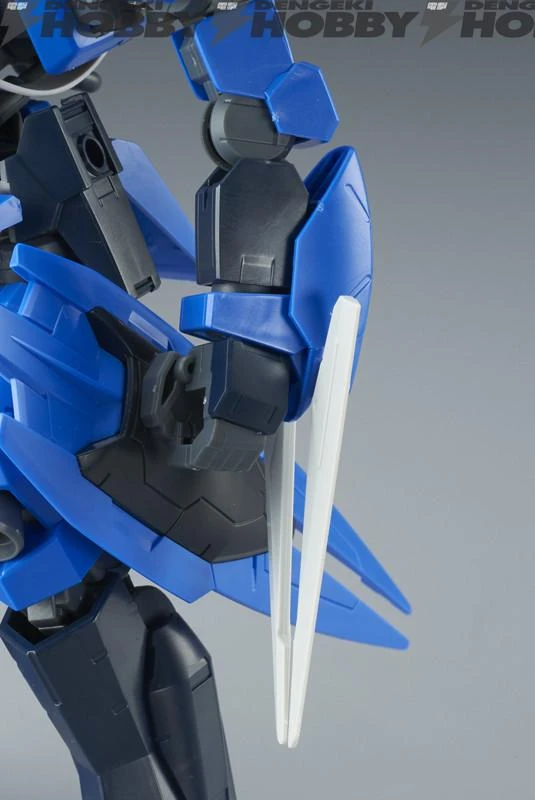 Bandai Orphans 1/100 Schwalbe Graze Mcgillis Custom - Image 9